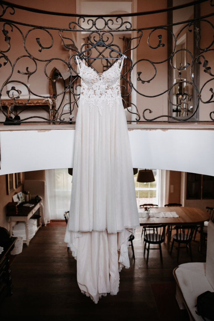 Hochzeit in Reutlingen Brautkleid Hochzeitsfotograf Reutlingen Albstadt Metzingen Balingen Stuttgart Pärchenfotos Zollernalbkreis Bodensee