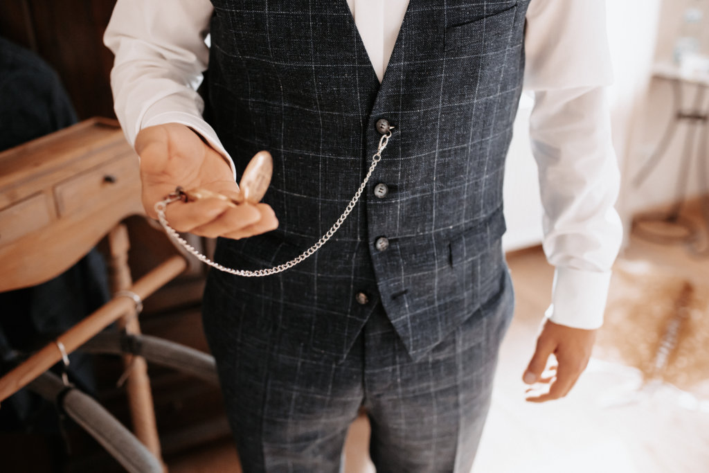 Hochzeit in Reutlingen Brautkleid Hochzeitsfotograf Reutlingen Albstadt Metzingen Balingen Stuttgart Pärchenfotos Zollernalbkreis Bodensee