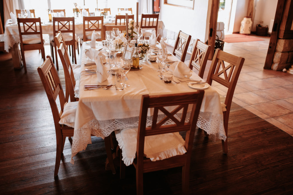 Hochzeit in Reutlingen Brautkleid Hochzeitsfotograf Reutlingen Albstadt Metzingen Balingen Stuttgart Pärchenfotos Zollernalbkreis Bodensee