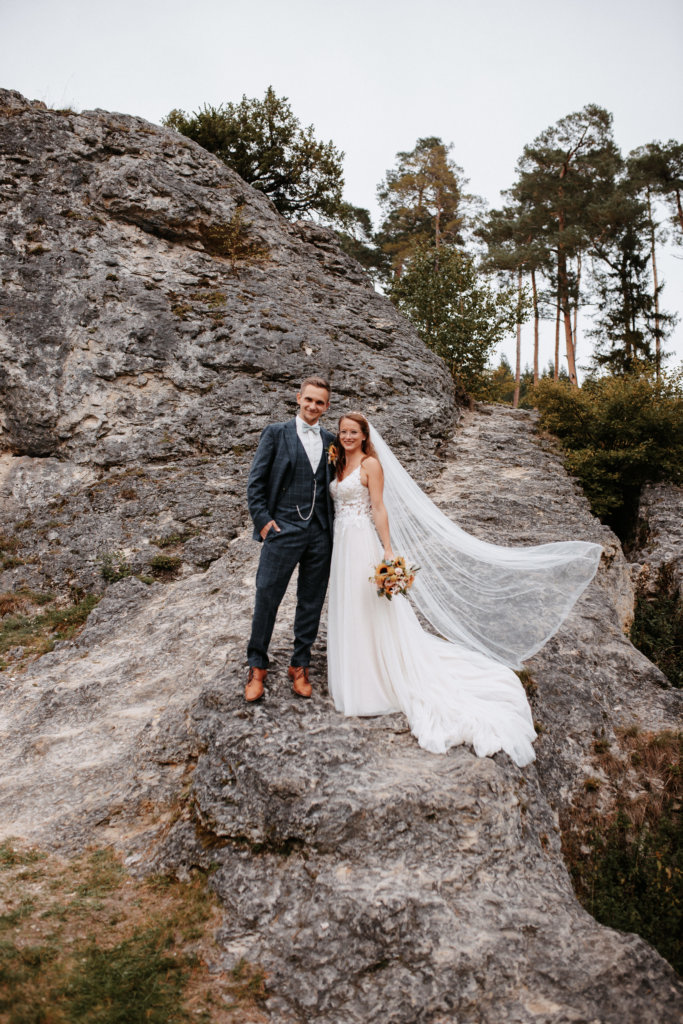 Hochzeit in Reutlingen Brautkleid Hochzeitsfotograf Reutlingen Albstadt Metzingen Balingen Stuttgart Pärchenfotos Zollernalbkreis Bodensee