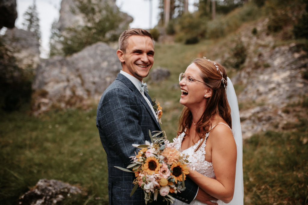 Hochzeit in Reutlingen Brautkleid Hochzeitsfotograf Reutlingen Albstadt Metzingen Balingen Stuttgart Pärchenfotos Zollernalbkreis Bodensee